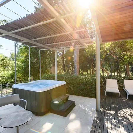 Aparthotel Laguna Deluxe - Terme Krka 4*