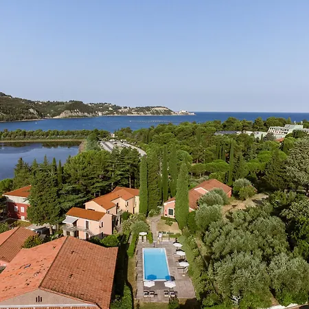 Aparthotel Laguna Deluxe - Terme Krka 4*