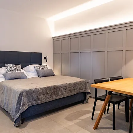 Laguna Deluxe - Terme Krka 스트루냔