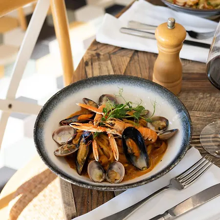 아파트호텔 Laguna Deluxe - Terme Krka 4*