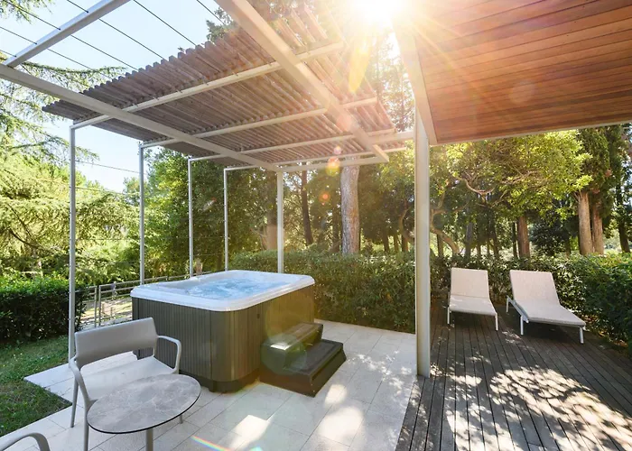 Hotel apartamentowy Laguna Deluxe - Terme Krka 4*